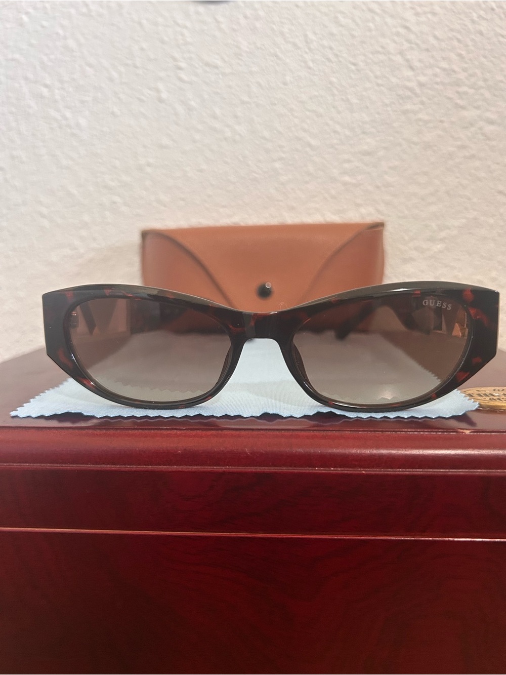 GUESS Tortoiseshell Cat-Eye Sunglasses with Brown Gradient Lenses
